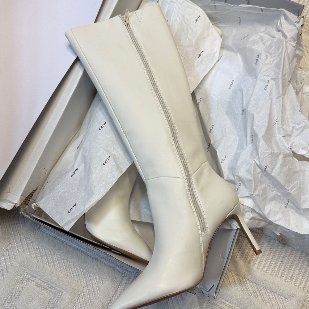 Aldo Laroche Boot - Picture 10 of 11